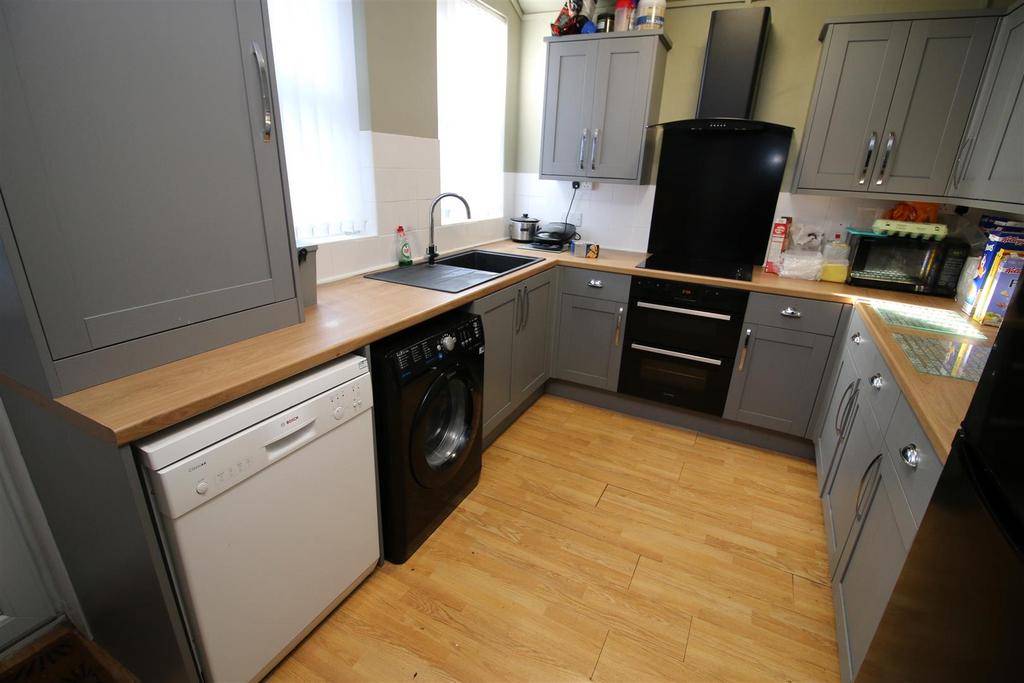 Wyresdale Road, Lancaster LA1 5 bed private hall - £498 pcm (£115 pw)