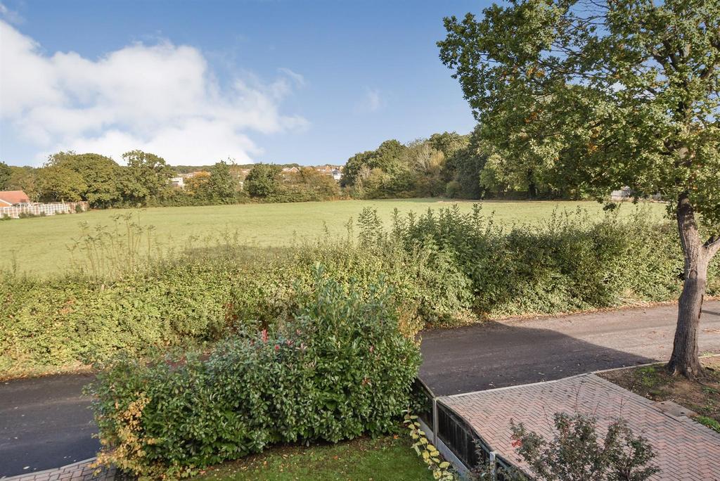 The Chase, Thundersley 5 bed detached house for sale £850,000
