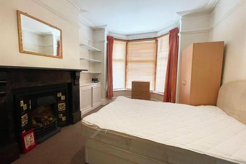 5 bedroom private hall to rent, Hastings Road, Lancaster LA1