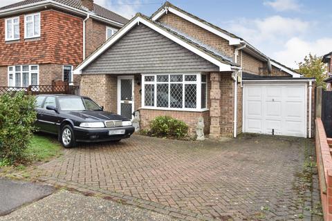 3 bedroom detached bungalow for sale, Elm View Road, Benfleet