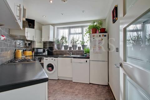 2 bedroom flat for sale, Dudden Hill Lane, London, NW10