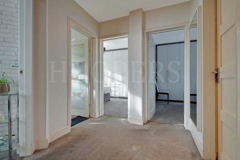 2 bedroom flat for sale, Dudden Hill Lane, London, NW10