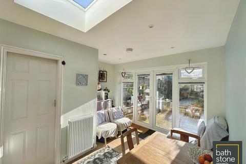 3 bedroom terraced house for sale - Wellsway, Bath