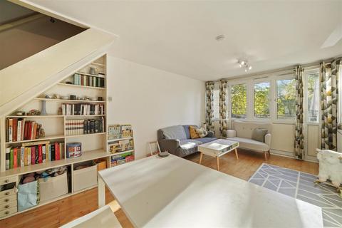 2 bedroom flat for sale, Randolph Gardens, Maida Vale, London