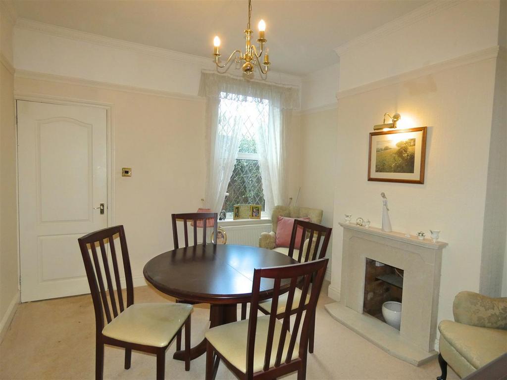 Riland Avenue, Sutton Coldfield 2 bed house for sale £225,000