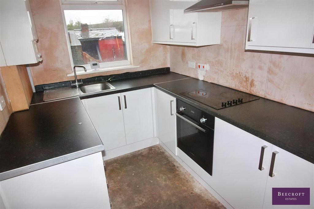 Barnsley Road, Highgate, Goldthorpe 2 bed terraced house for sale £80,000