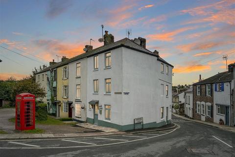 4 bedroom end of terrace house for sale, Milton Street, Brixham
