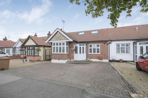 3 bedroom semi-detached bungalow for sale - College Gardens, North Chingford