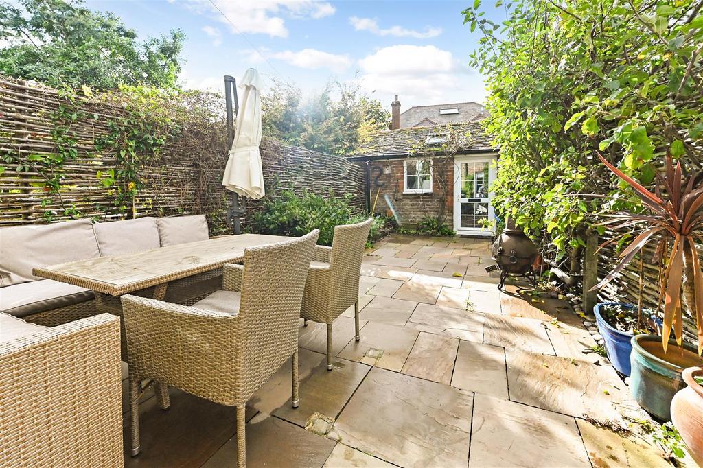 Church Lane, Yapton 2 bed terraced house £365,000