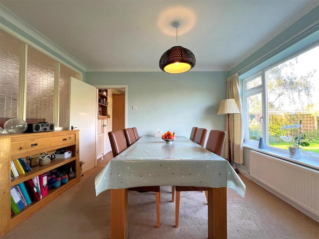 Dining Room.jpg