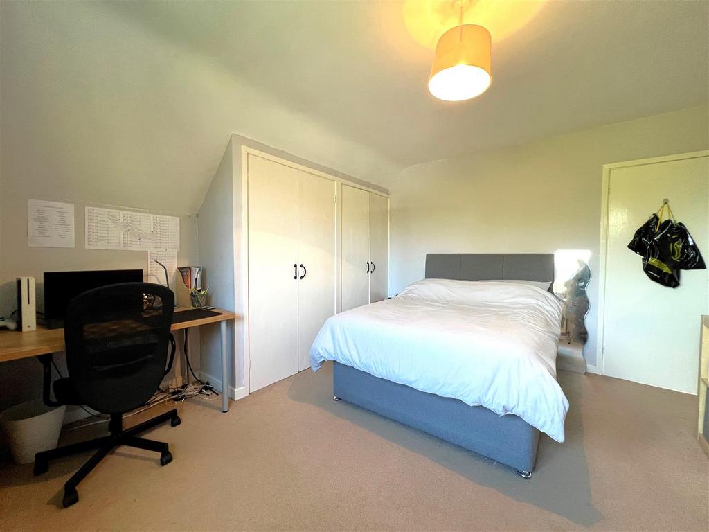 Bedroom 2.jpg