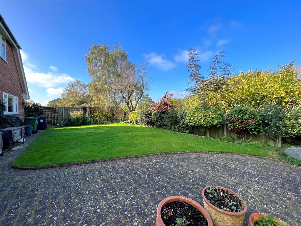 Garden right side looking left.jpg