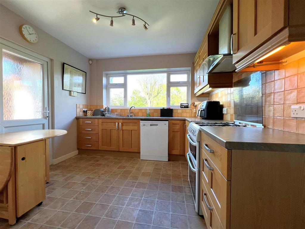Breakfast kitchen.jpg