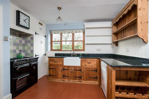 9 Callaways Road, Shipston-on-stour, CV36 4HB