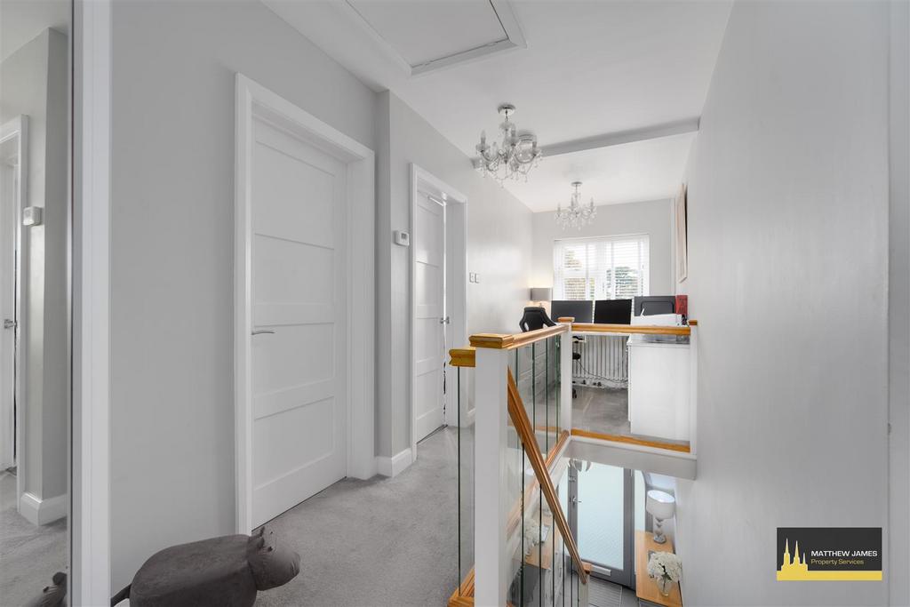 16 Ebro Crescent-20.jpg