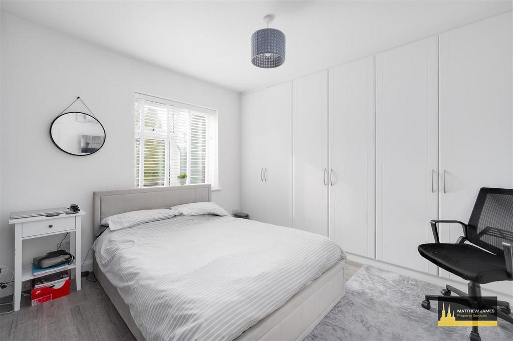 16 Ebro Crescent-25.jpg
