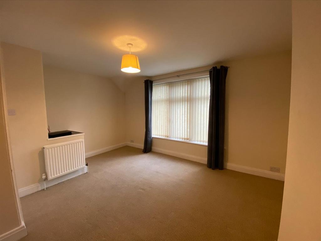 BEDROOM 1.jpg