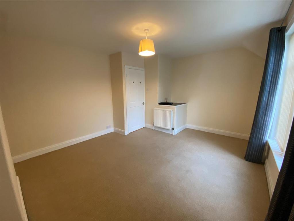 BEDROOM.jpg