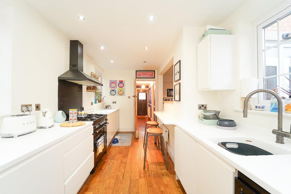 Kitchen/Breakfast Rm