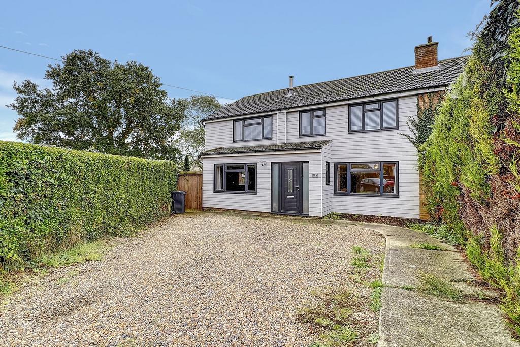 Hawkwood Road, Sible Hedingham, Halstead, CO9 6 bed semidetached house