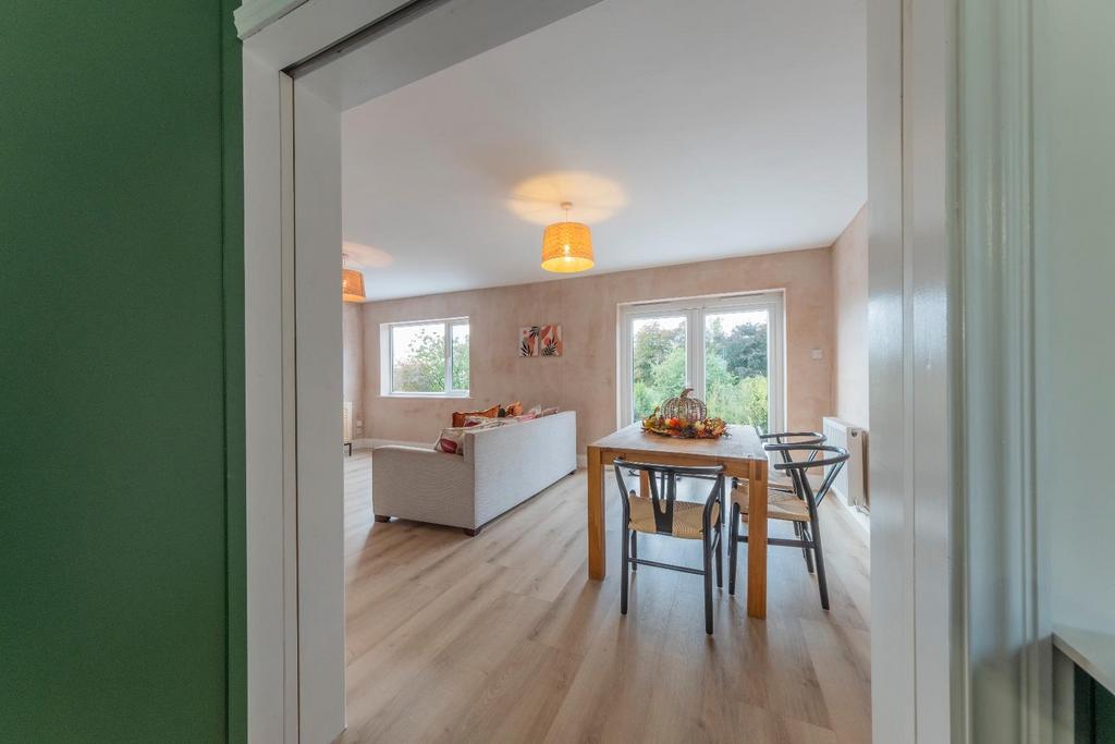 11 Orchard Way-021.JPG