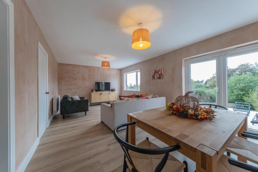 11 Orchard Way-019.JPG