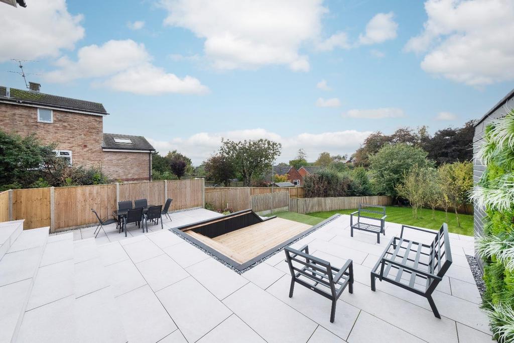 11 Orchard Way-037.JPG