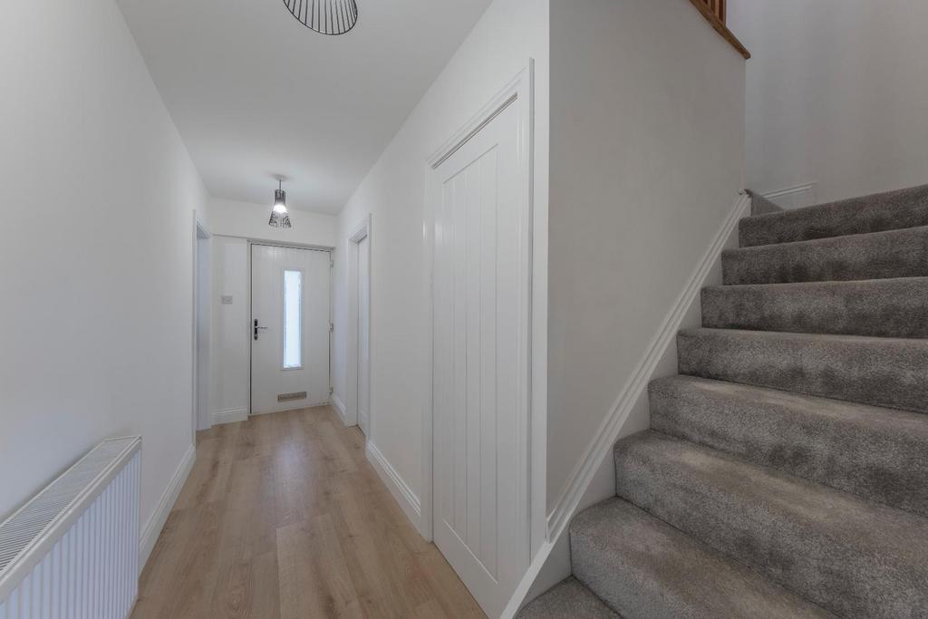 11 Orchard Way-028.JPG