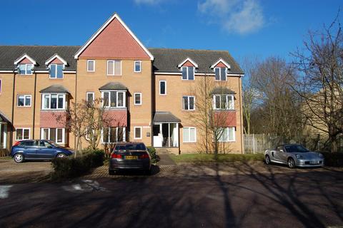 2 bedroom apartment for sale, Redoubt Close, Hitchin, SG4