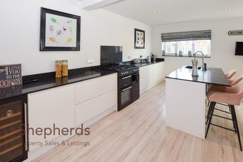 75 Penton Drive, Cheshunt, Waltham Cross, EN8 9RT