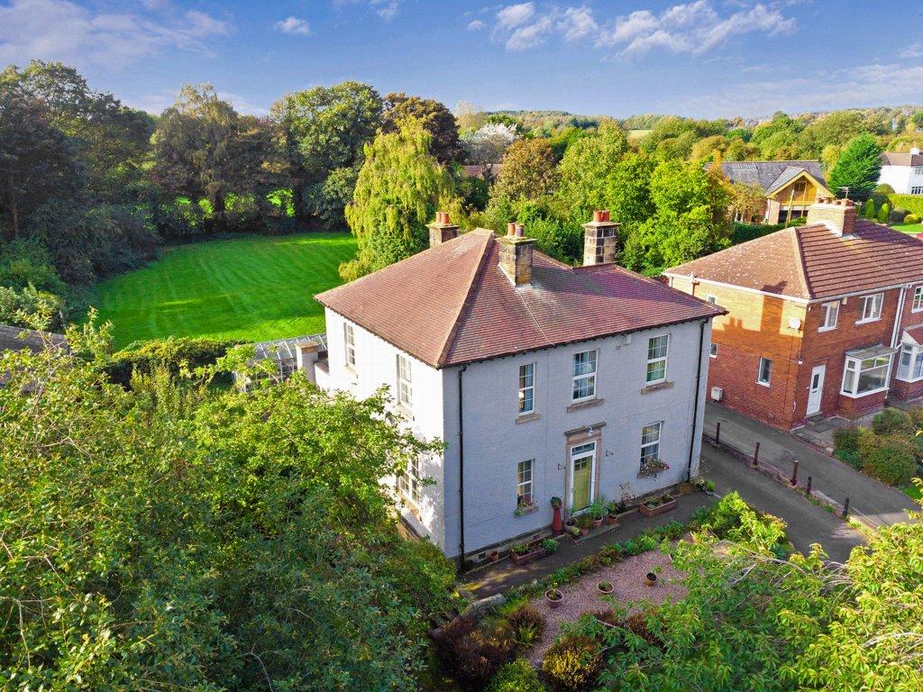 Hall Lane, Chapelthorpe, Wakefield, West Yorkshire, WF4 5 bed detached house for sale £850,000