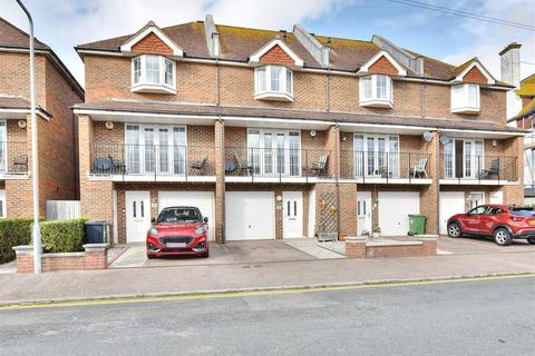 3 bedroom terraced house for sale, Lionel Road, Bexhill-On-Sea