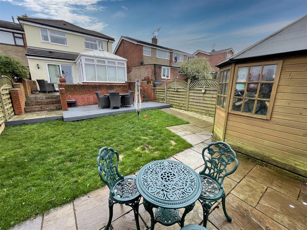 Kempton Road, Ipswich 3 bed semidetached house for sale £337,500