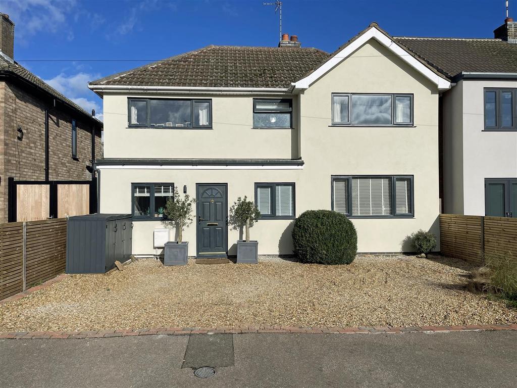 Roxburgh Road, Stamford 4 bed detached house £650,000