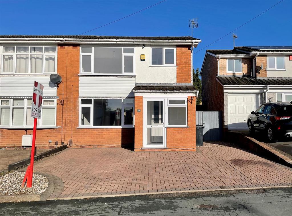 Hanley Close, Halesowen 3 bed semidetached house for sale £235,000