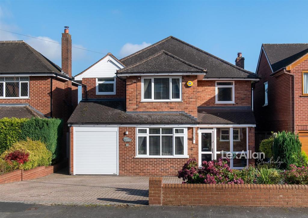 Hyperion Road, Stourton, Stourbridge 4 bed detached house for sale £