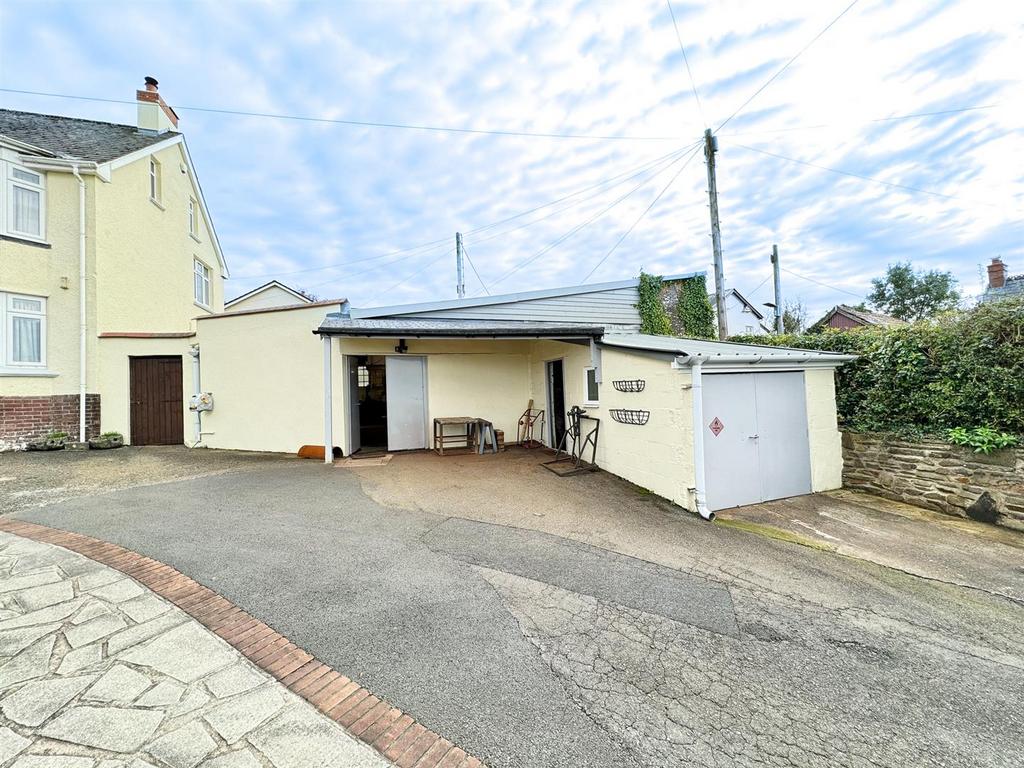 Bratton Fleming, Barnstaple Property for sale £599,950