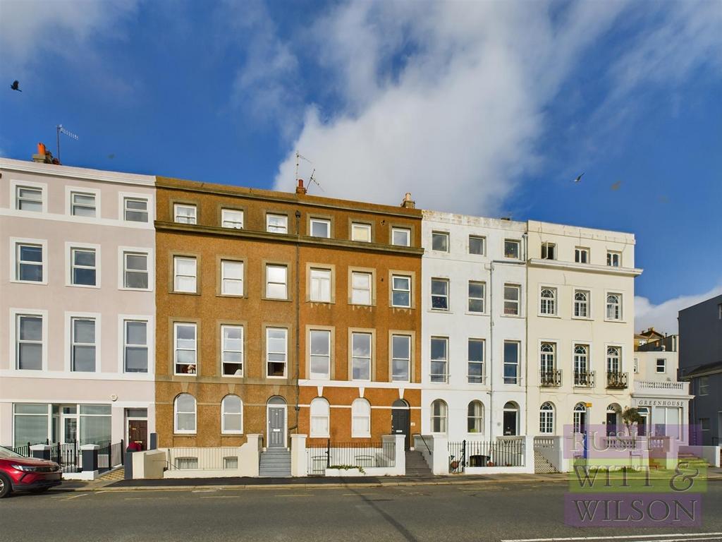 Marina, St. LeonardsOnSea 1 bed flat for sale £170,000
