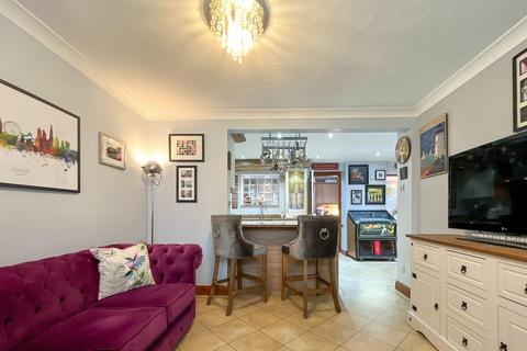8 Crabtree Way, Tingley, Wakefield, WF3 1TR