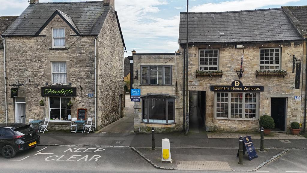 StowontheWold Retail property (high street) to rent £1,325 pcm (£