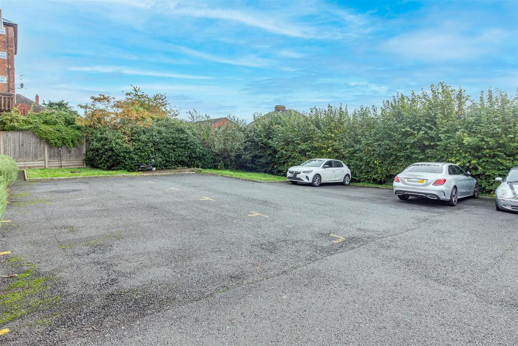 Parking-1.jpg