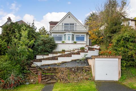 32 Hilltop Road, Whyteleafe, CR3 0DD