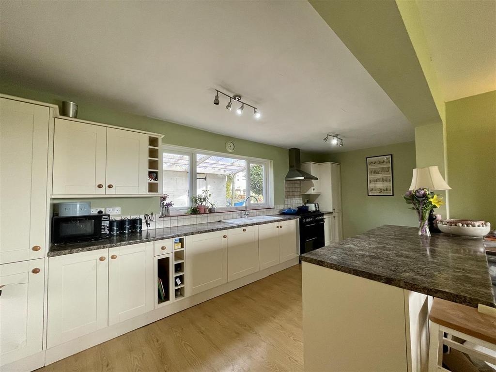 Kitchen area