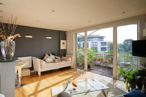 1 bedroom apartment for sale, Kew Bridge Road, Brentford, TW8