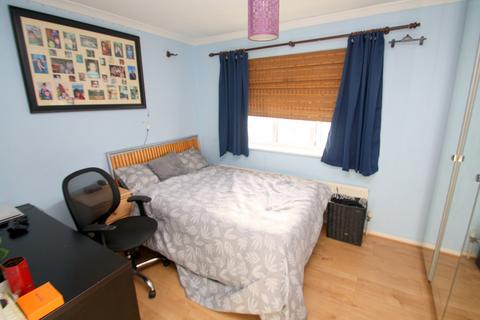 2 bedroom terraced house for sale - Ashford Crescent, Ashford, TW15