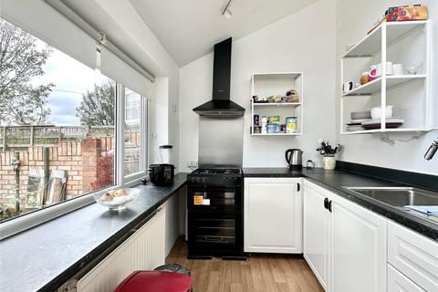 4 bedroom semi-detached house for sale, Top Dartford Road, Hextable, Kent, BR8