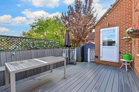 3 bedroom end of terrace house for sale, Imperial Way, Singleton, Ashford, Kent