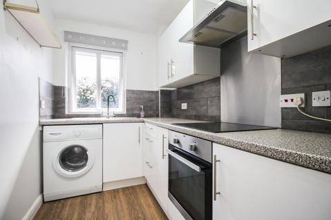 1 bedroom flat to rent, Walsingham Close, Hatfield, AL10