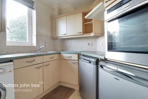 2 bedroom apartment for sale - Castle Street, Northwich
