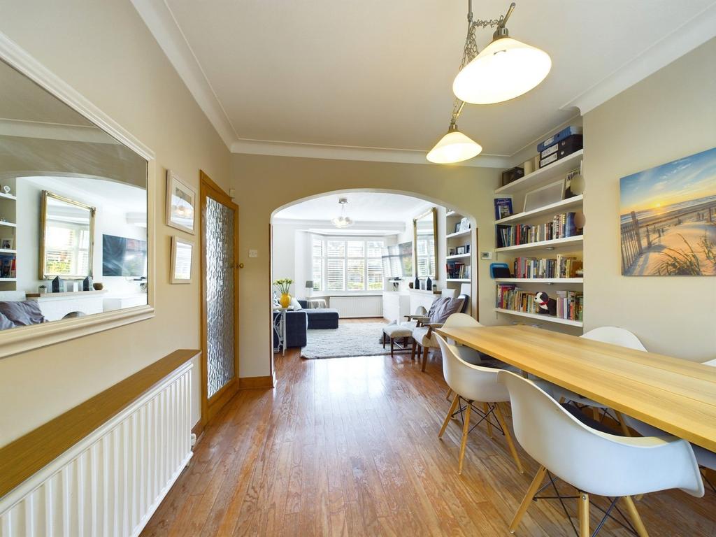 Dining/ Reception Area